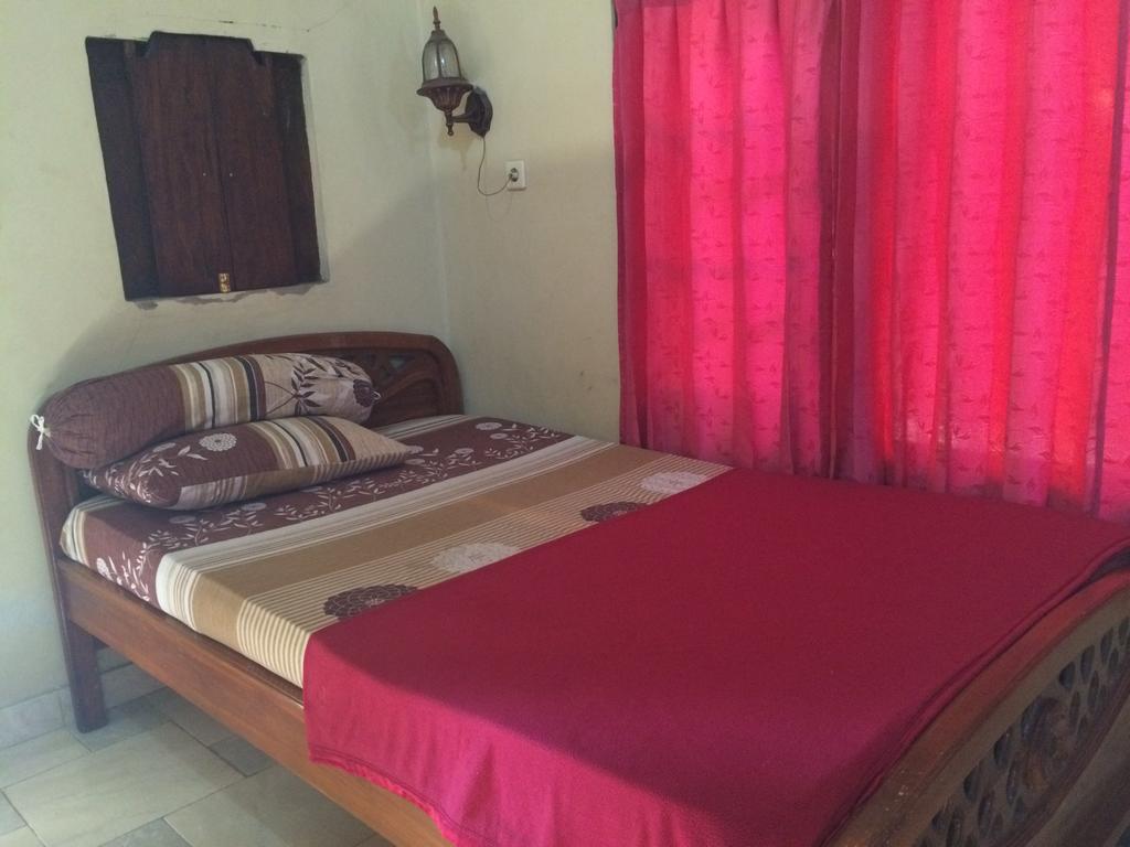 Ray Homestay Batununggul Bagian luar foto