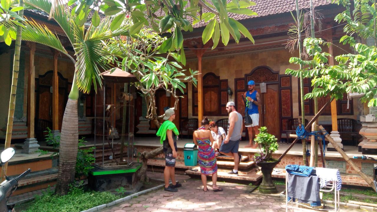 Ray Homestay Batununggul Bagian luar foto